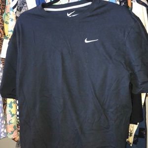 Black nike shirt